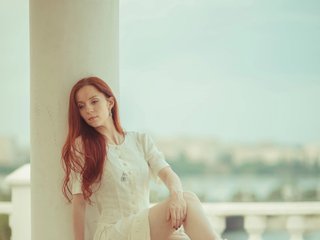 צ'אט וידאו ארוטי Holly-Olya