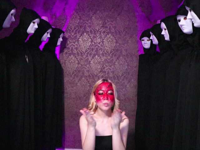 צילומי מסך משודרים HollyEmily