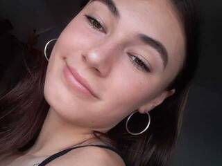 צ'אט וידאו ארוטי HollyLolly