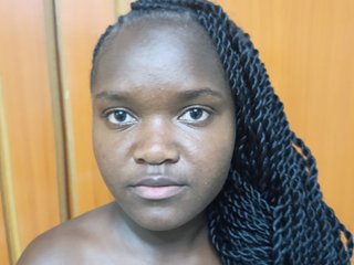 צ'אט וידאו ארוטי Horny-Barbie