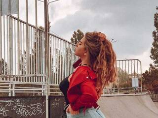 צ'אט וידאו ארוטי Hotbb4loves