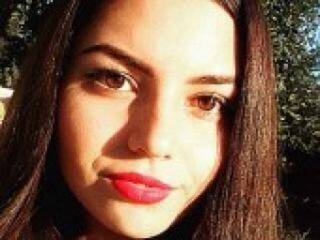 צ'אט וידאו ארוטי hotbeatrice