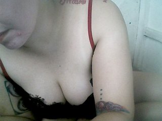 צ'אט וידאו ארוטי Hotboobies19