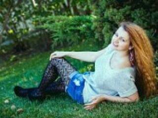 צ'אט וידאו ארוטי hotchika77