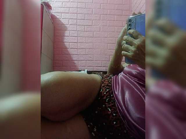 צילומי מסך משודרים hotgrannyxx