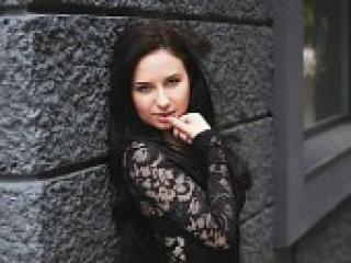 צ'אט וידאו ארוטי hotlaura