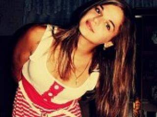 צ'אט וידאו ארוטי hotlayra