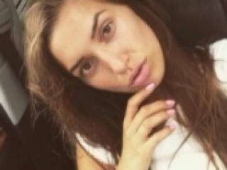 צ'אט וידאו ארוטי hotmery