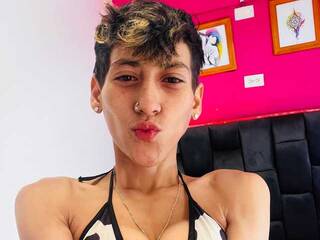 צ'אט וידאו ארוטי HottAlexxxa