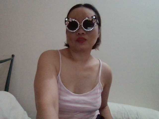 תמונות HottieGoddess HI GUYS! BUY ME LOVENSE LUSH 3 FOR TONS OF REWARDS.OFF GLASSES IN PRIVATE. THANKS TIPPERS!