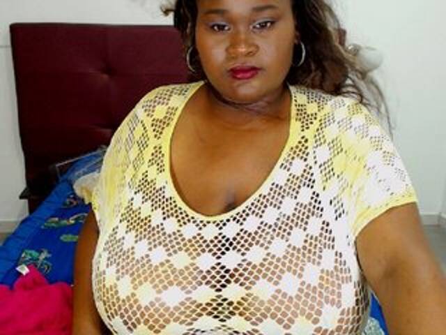 צילומי מסך משודרים HugeXtits