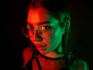 צ'אט וידאו ארוטי iampiggygirl