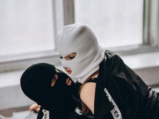 צ'אט וידאו ארוטי Iceandhot