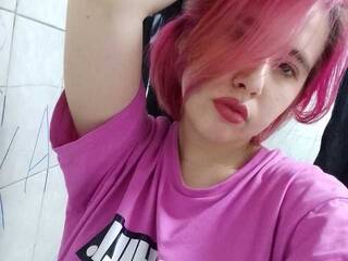 צ'אט וידאו ארוטי IdaShtain