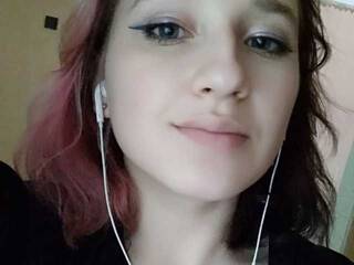 צ'אט וידאו ארוטי impinkmind