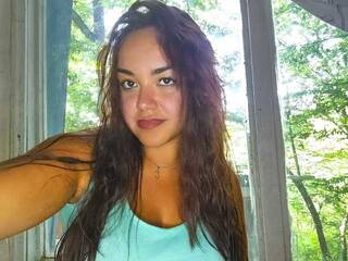 צ'אט וידאו ארוטי Indiraa