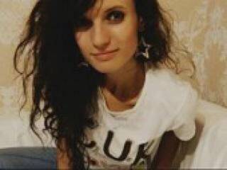 צ'אט וידאו ארוטי inganim