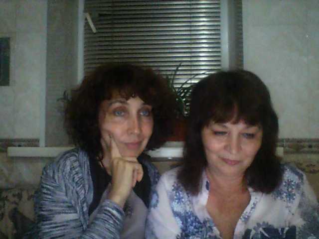 תמונות Inglimissa222 Hi boys! We are not lesbians, we are bosom friends. We are glad to communicate with you