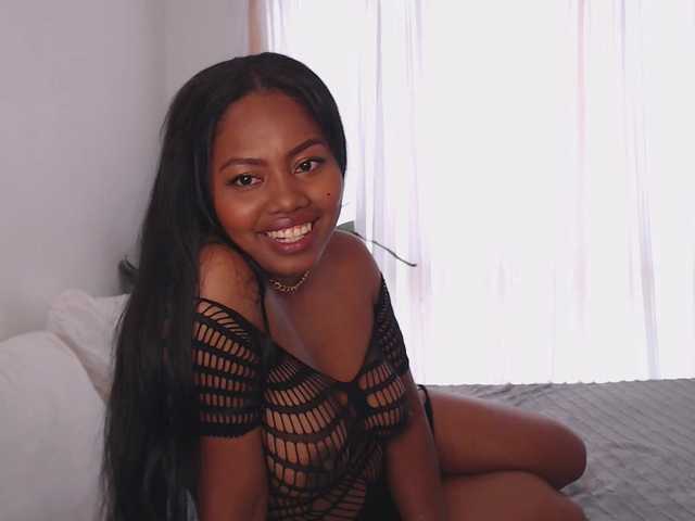 תמונות mulatta777 "❤️Hello, honey! I am mulatto❤️ Lovense and Domi is Active! My pleasure is in your hands❤️Private is Open!❤️#ebony#bigass#bitches drip back