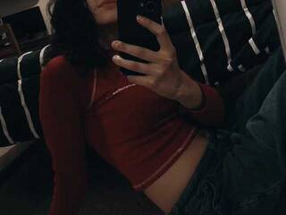 צ'אט וידאו ארוטי irisasstorm