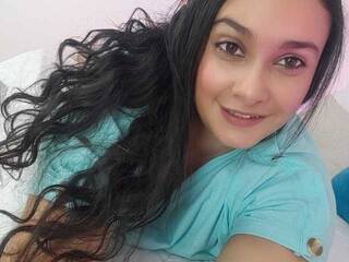 צ'אט וידאו ארוטי Isa-Baker