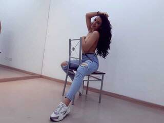 צ'אט וידאו ארוטי isabelaviolet