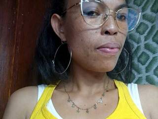 צ'אט וידאו ארוטי Isabelle2021