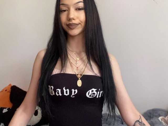 תמונה של הפרופיל IsabelleMoon