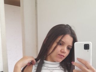 צ'אט וידאו ארוטי Isabelly08ty