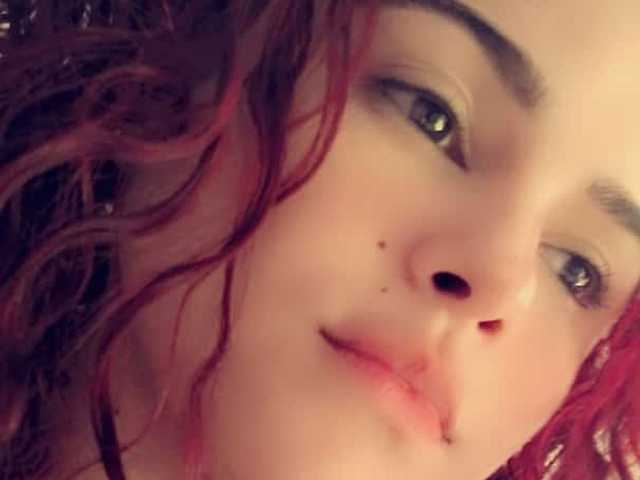 תמונה של הפרופיל IslaThompson