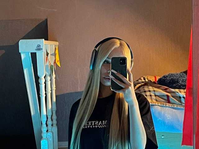 תמונה של הפרופיל its-me-eva