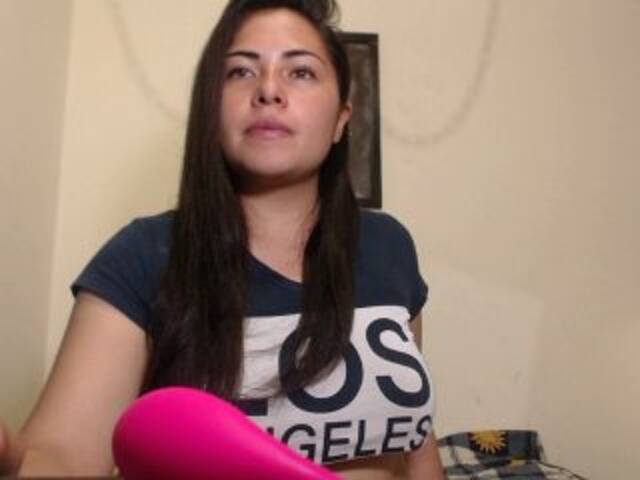 צילומי מסך משודרים IvetteNelson