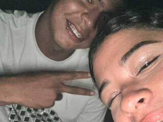 צ'אט וידאו ארוטי IvyandMaicol