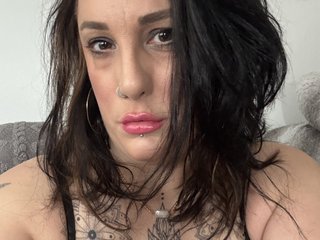 צ'אט וידאו ארוטי Ivyivybelle84