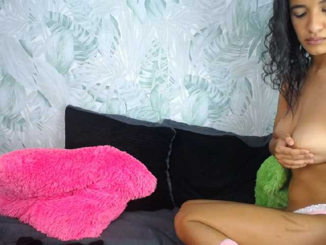 צילומי מסך משודרים IvyManson