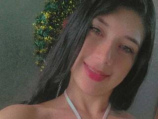 צ'אט וידאו ארוטי izzy-wets