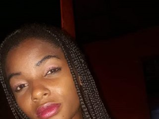 צ'אט וידאו ארוטי IzzyShane