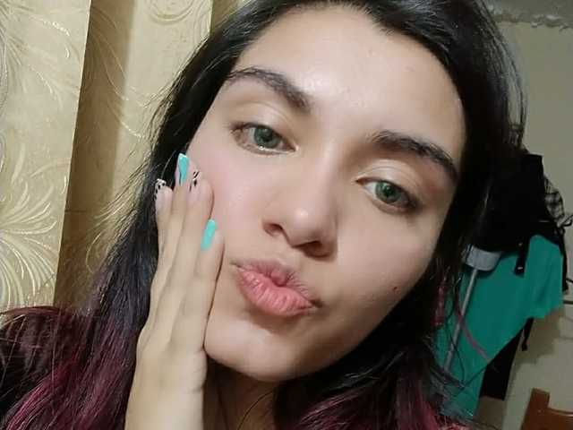 תמונה של הפרופיל jade-818