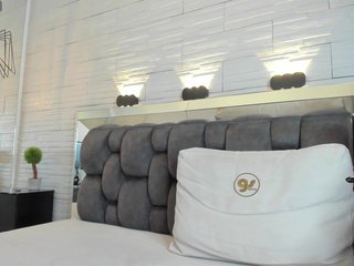 צ'אט וידאו ארוטי JadeHeartt