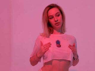 צ'אט וידאו ארוטי JessicaHanson