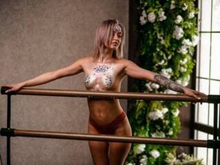 צ'אט וידאו ארוטי jessicakiss