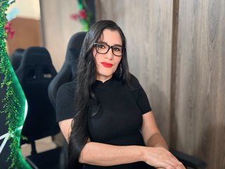 צ'אט וידאו ארוטי JIMENAMILFX