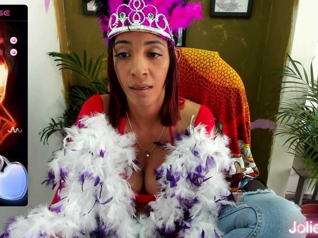 תמונות JolieViolet Carnaval Rio show naked