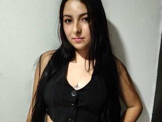 צ'אט וידאו ארוטי JoyceLain