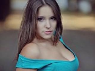 צ'אט וידאו ארוטי julia622
