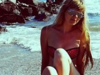 צ'אט וידאו ארוטי julia90