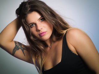תמונה של הפרופיל JuliaHonest