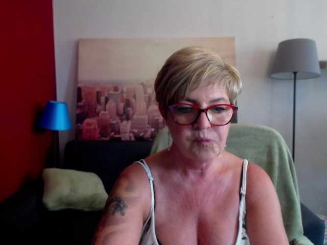 צילומי מסך משודרים julieamberx