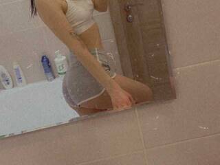 צ'אט וידאו ארוטי juliebundyofficial