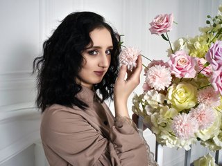 צ'אט וידאו ארוטי JulietMonli